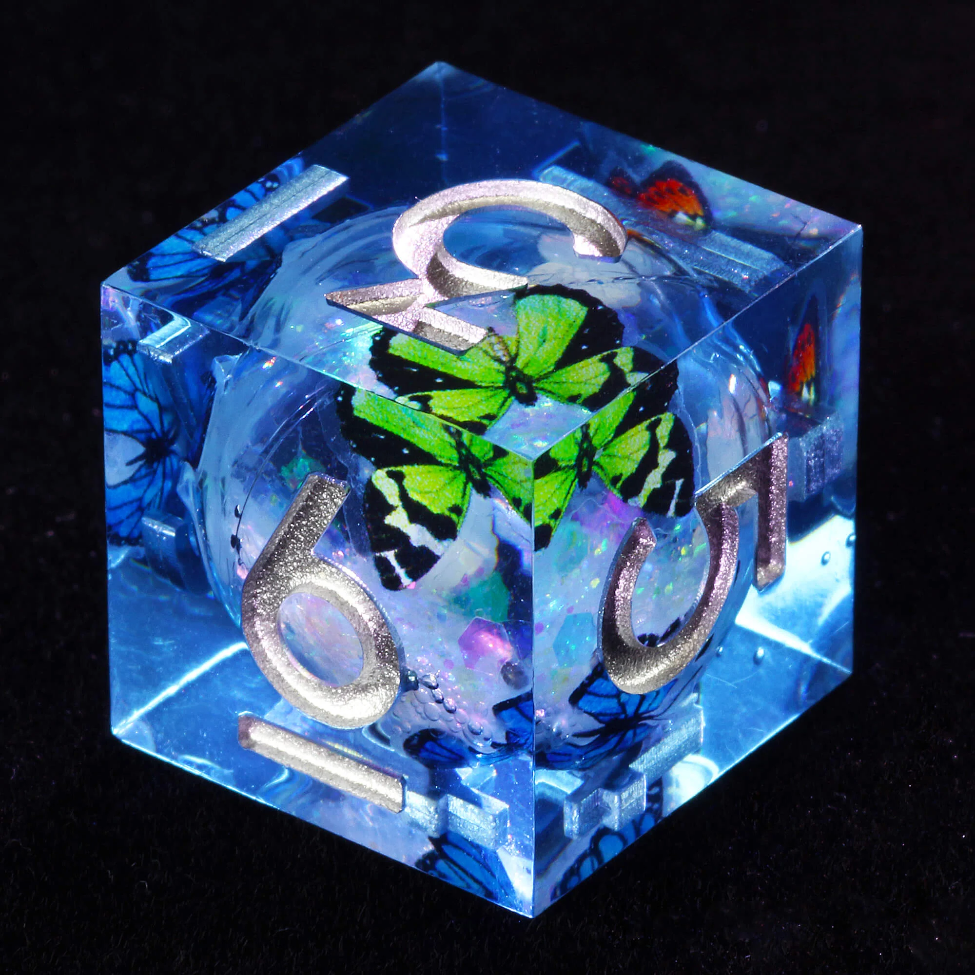 7 Polyhedral Resin Liquid Core Set of DnD Dice Butterfly - Image 5