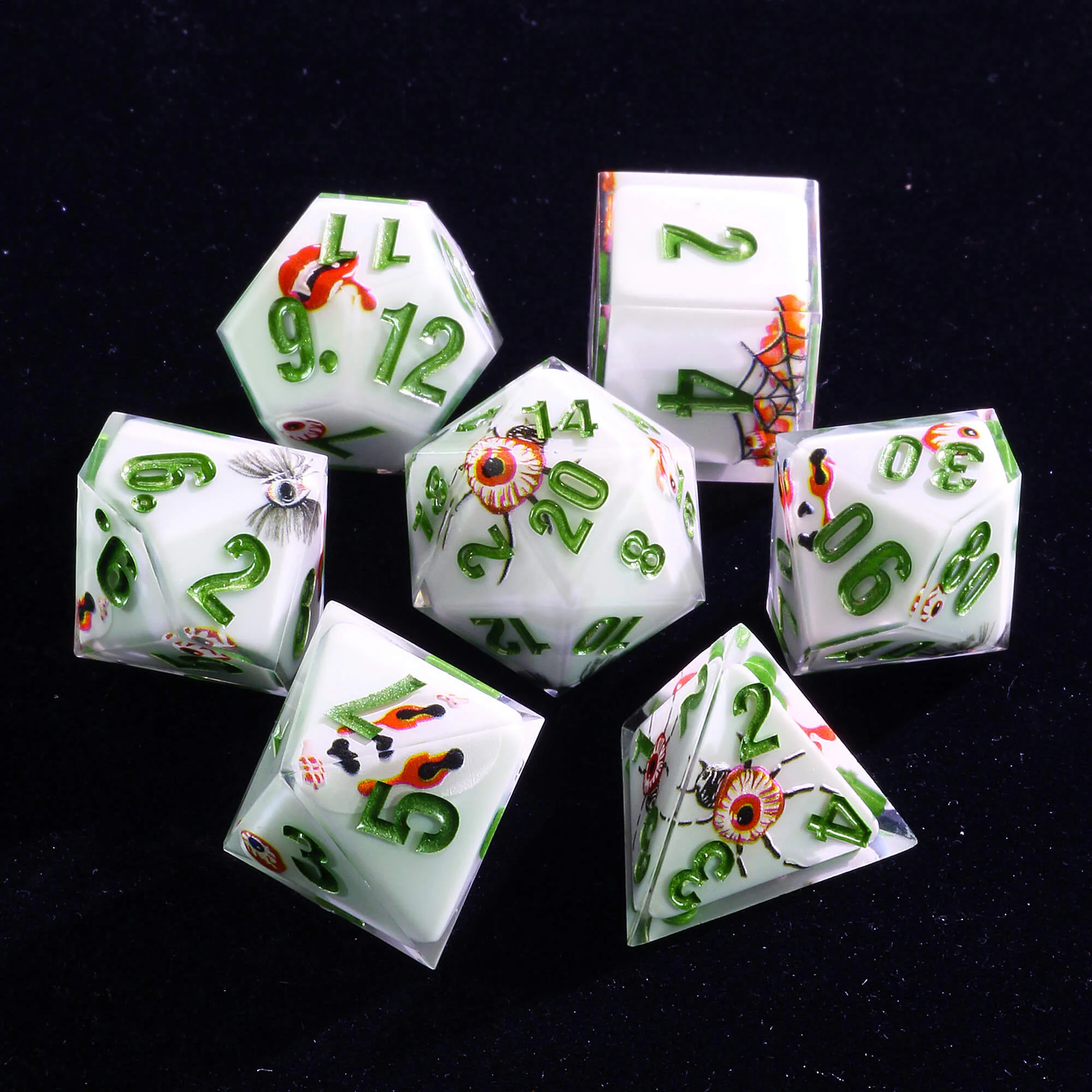 Awesome 7 Polyhedral Resin Dice Set DD Spider White - Image 2