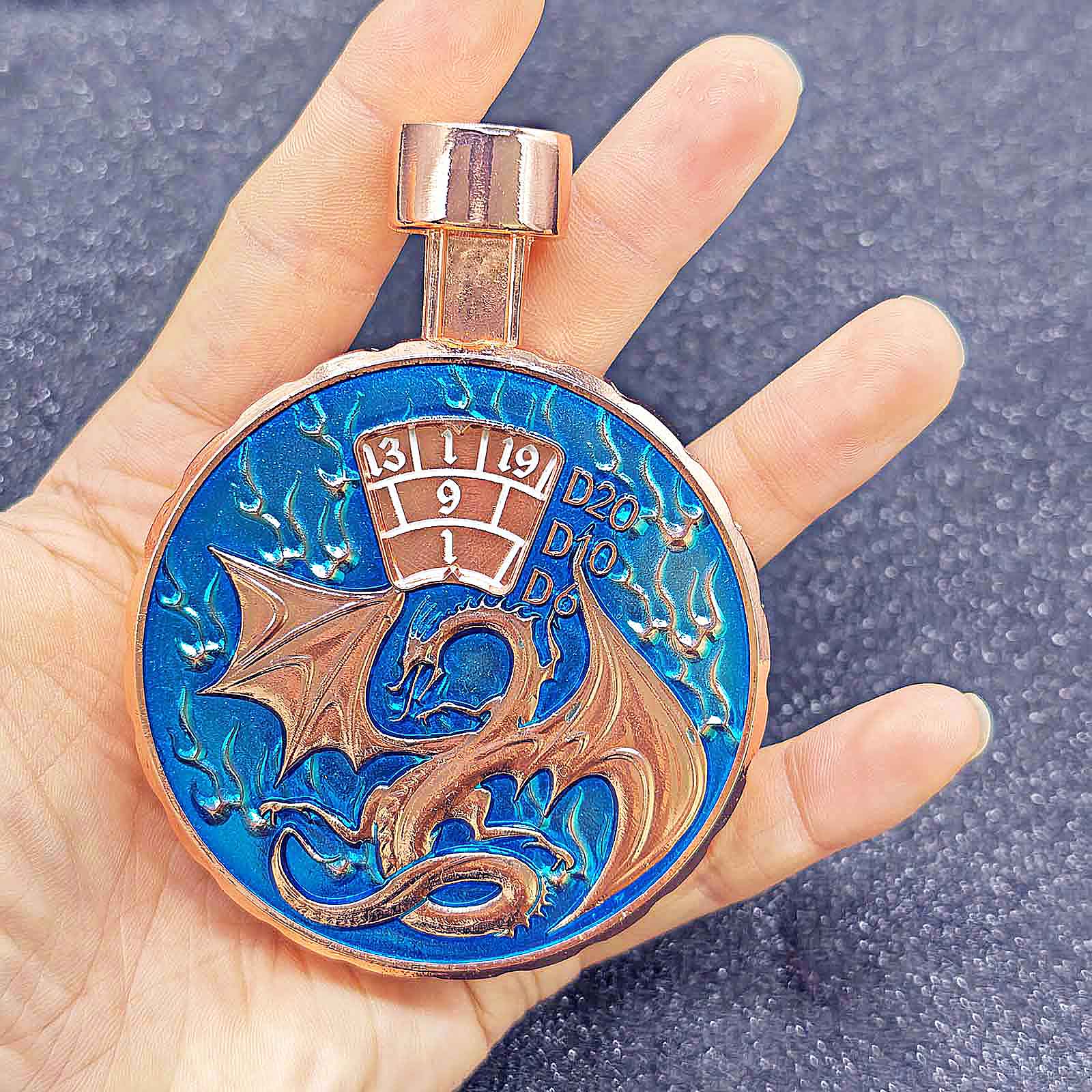 Cthulhu Wyvern 7 in 1 Button Presser Spinning DnD Metal Dice Bottle Roulette Game - Image 9