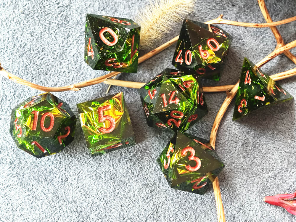 D&D 7-Piece Polyhedral Resin Dice Set - Image 7