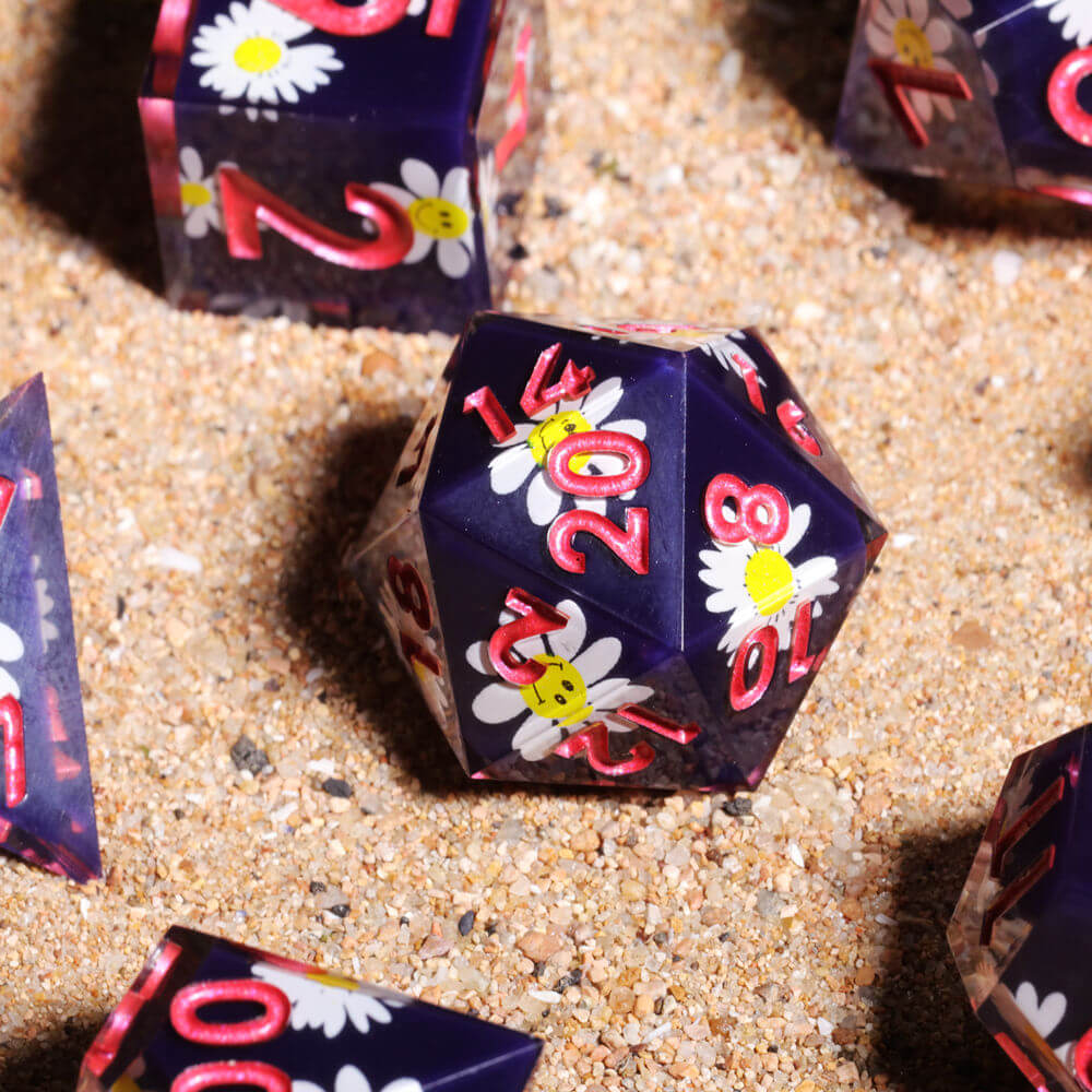 D&D 7-Piece Sharp Edge Smiling Daisy Polyhedral Resin Dice Set - Image 10