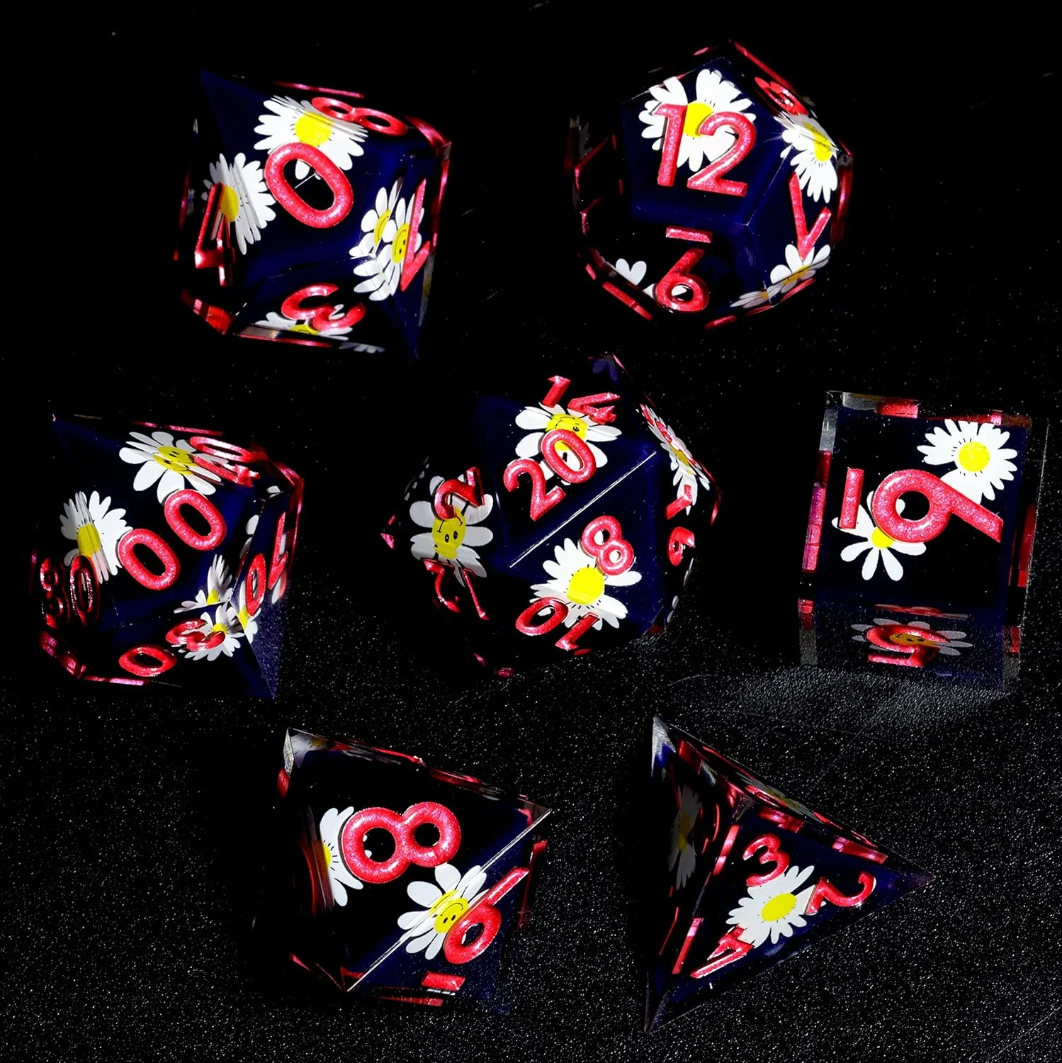 D&D 7-Piece Sharp Edge Smiling Daisy Polyhedral Resin Dice Set - Image 7